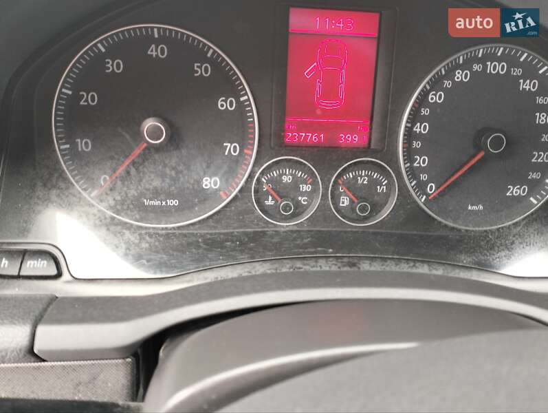 Хетчбек Volkswagen Golf 2004 в Рівному фото 7 Хетчбек Volkswagen Golf 2004 в Рівному