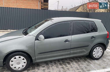 Хэтчбек Volkswagen Golf 2004 в Виннице