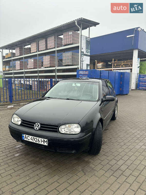 Хетчбек Volkswagen Golf 2000 в Ковелі