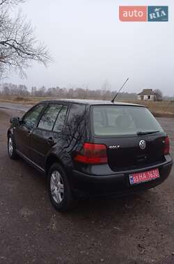 Хэтчбек Volkswagen Golf 2002 в Полтаве