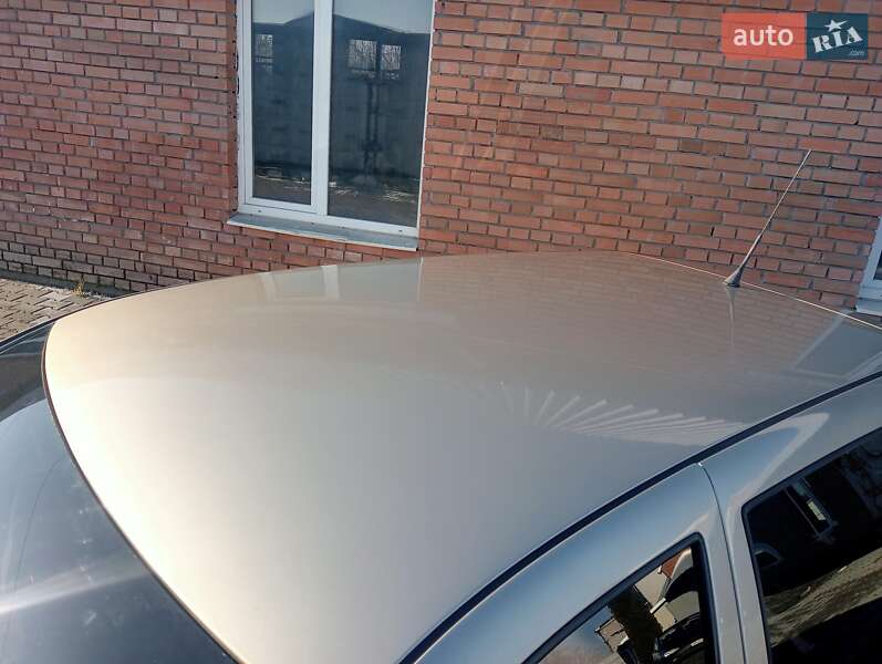 Хетчбек Volkswagen Golf 2000 в Хмельницькому