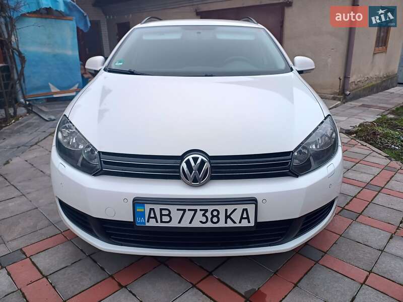 Універсал Volkswagen Golf 2011 в Вінниці