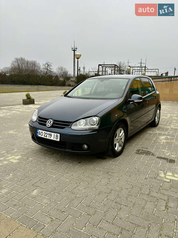 Хетчбек Volkswagen Golf 2007 в Мукачевому