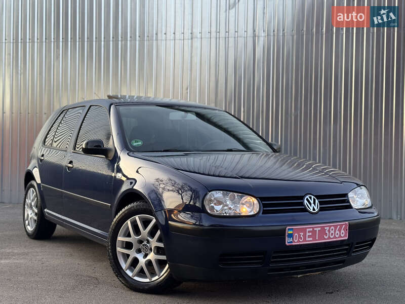 Хетчбек Volkswagen Golf 2002 в Березані