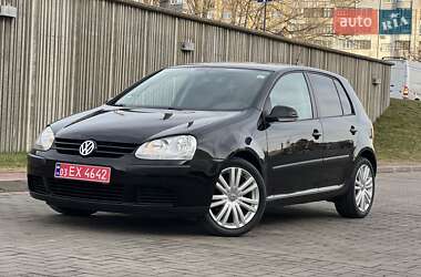 Хетчбек Volkswagen Golf 2005 в Луцьку