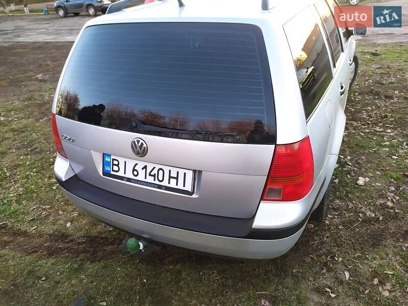 Універсал Volkswagen Golf 2001 в Зіньківі
