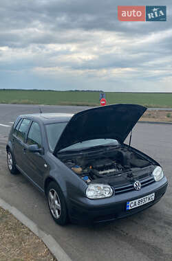 Хетчбек Volkswagen Golf 2000 в Черкасах