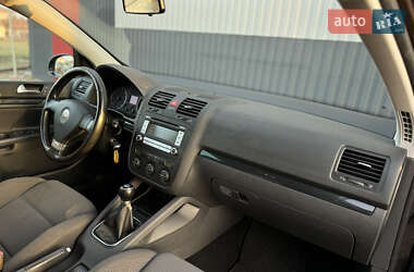 Хетчбек Volkswagen Golf 2007 в Луцьку