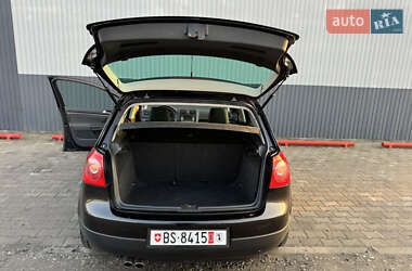 Хетчбек Volkswagen Golf 2007 в Луцьку