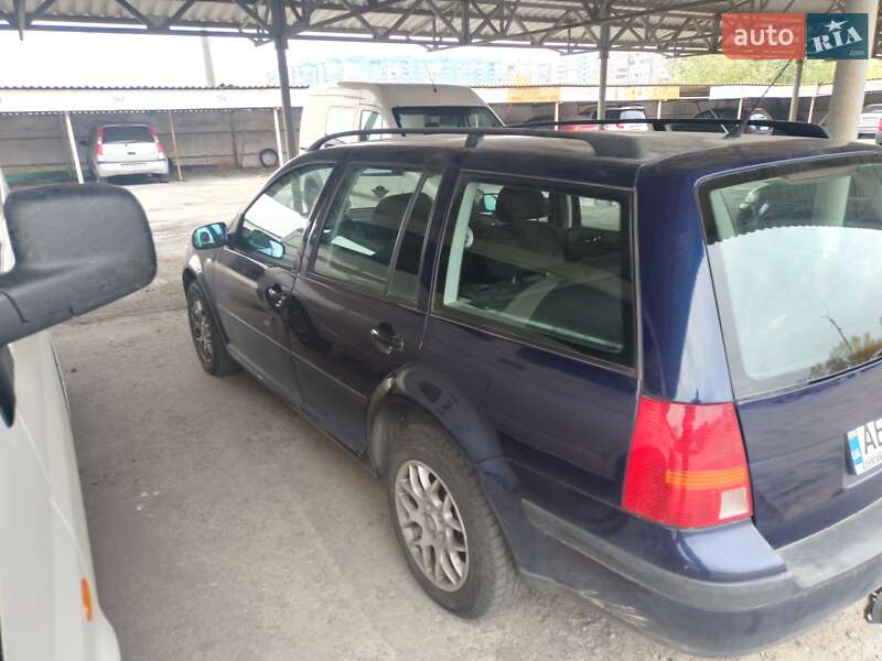 Универсал Volkswagen Golf 2001 в Каменском