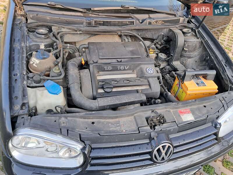Універсал Volkswagen Golf 2000 в Коломиї