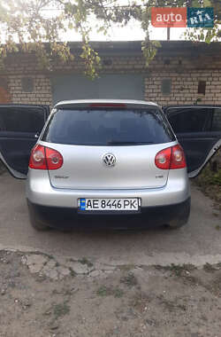 Хетчбек Volkswagen Golf 2004 в Луцьку