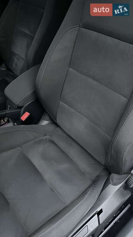 Хетчбек Volkswagen Golf 2011 в Білій Церкві