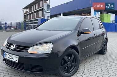 Хетчбек Volkswagen Golf 2005 в Ковелі