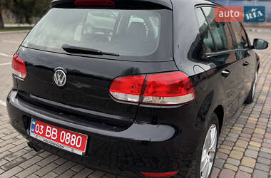 Хетчбек Volkswagen Golf 2009 в Луцьку