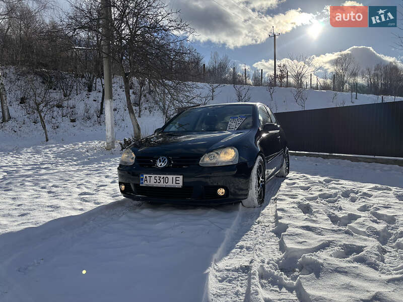 Хетчбек Volkswagen Golf 2007 в Надвірній