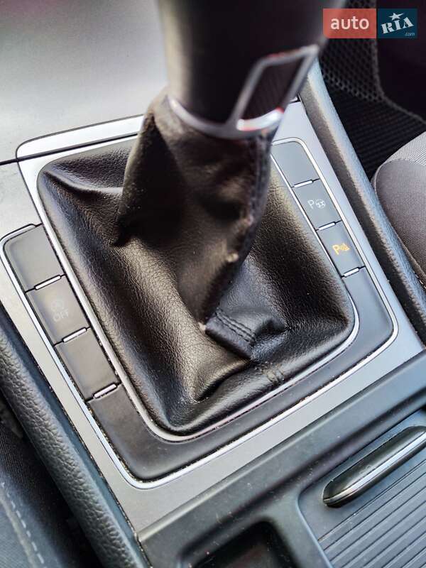 Универсал Volkswagen Golf 2014 в Львове