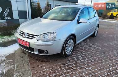 Хетчбек Volkswagen Golf 2006 в Сарнах