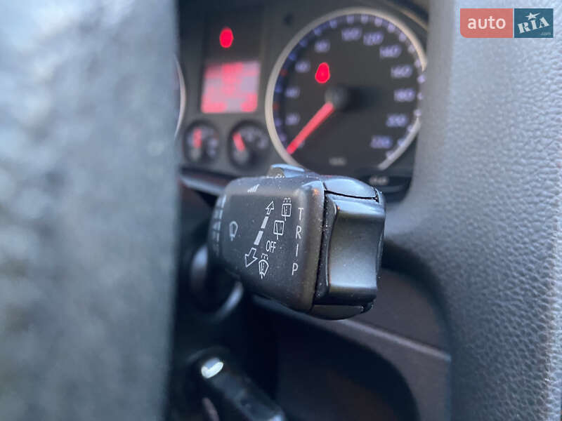 Хетчбек Volkswagen Golf 2008 в Сваляві