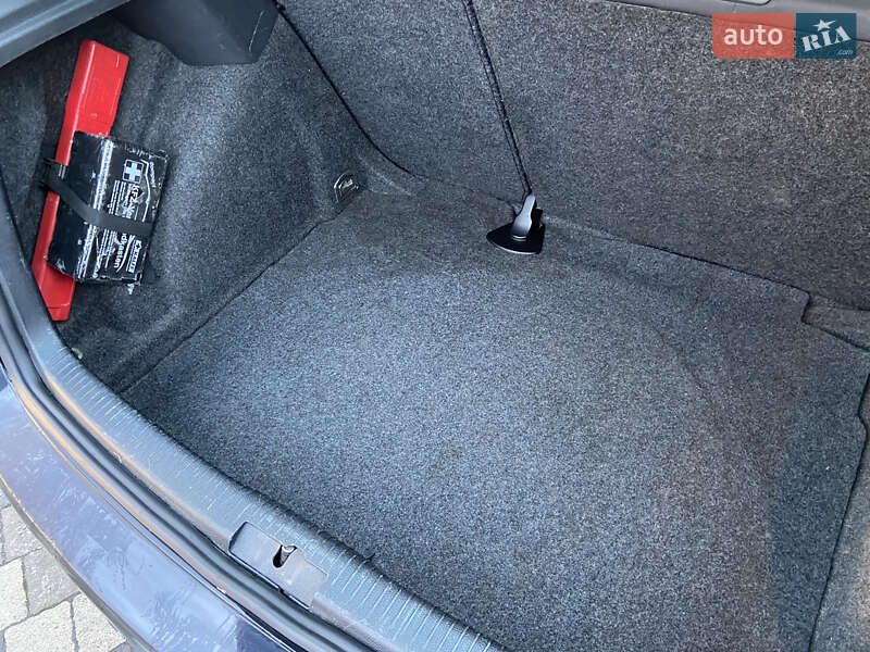 Хетчбек Volkswagen Golf 2008 в Сваляві