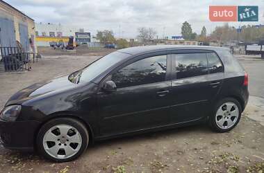 Хетчбек Volkswagen Golf 2006 в Києві