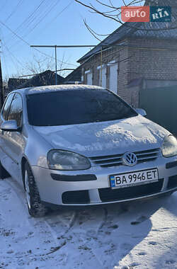 Хетчбек Volkswagen Golf 2004 в Кропивницькому