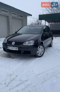 Хетчбек Volkswagen Golf 2004 в Теофіполі