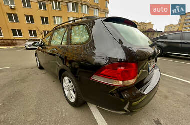 Універсал Volkswagen Golf 2011 в Києві