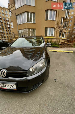 Універсал Volkswagen Golf 2011 в Києві