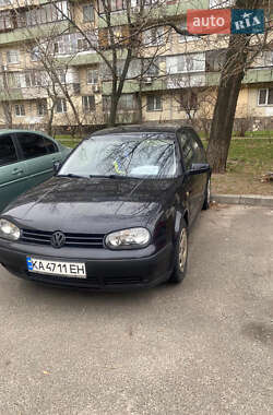 Хетчбек Volkswagen Golf 1998 в Києві