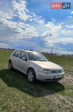 Хэтчбек Volkswagen Golf 1998 в Кременчуге