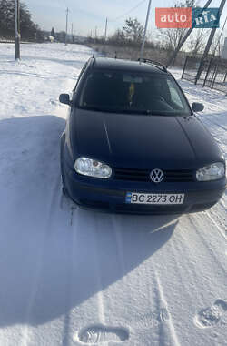 Універсал Volkswagen Golf 2004 в Яворові