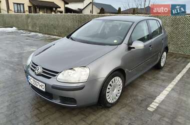 Хетчбек Volkswagen Golf 2005 в Вараші