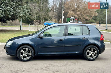 Хетчбек Volkswagen Golf 2004 в Рівному