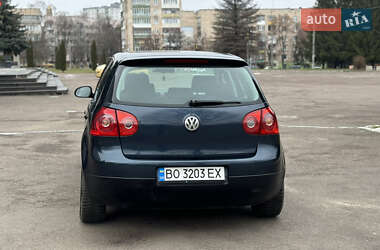 Хетчбек Volkswagen Golf 2004 в Рівному