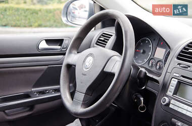 Универсал Volkswagen Golf 2008 в Березному