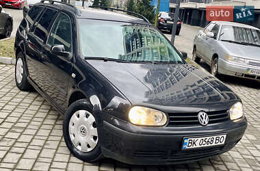 Універсал Volkswagen Golf 2004 в Івано-Франківську