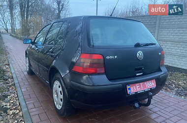 Хетчбек Volkswagen Golf 2001 в Хоролі