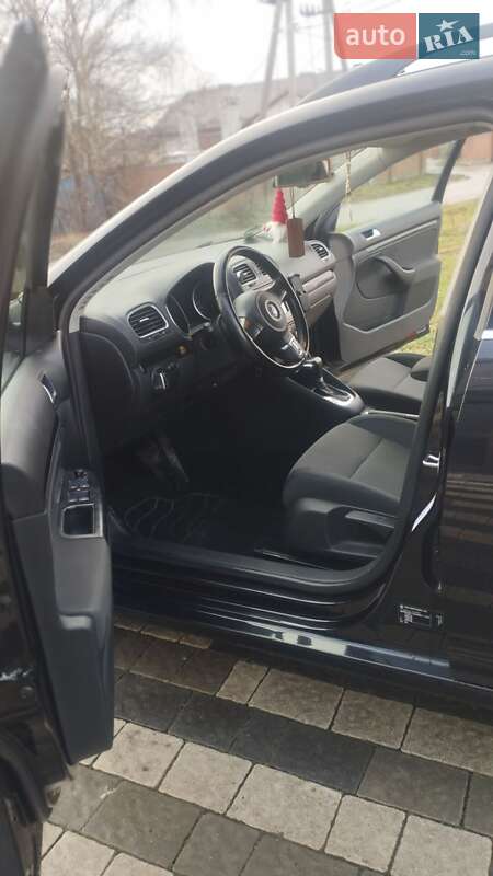 Універсал Volkswagen Golf 2009 в Львові