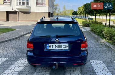 Універсал Volkswagen Golf 2012 в Івано-Франківську