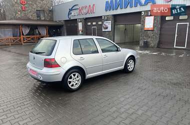 Хетчбек Volkswagen Golf 2003 в Луцьку