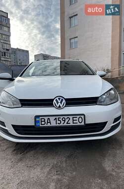 Универсал Volkswagen Golf 2016 в Кропивницком