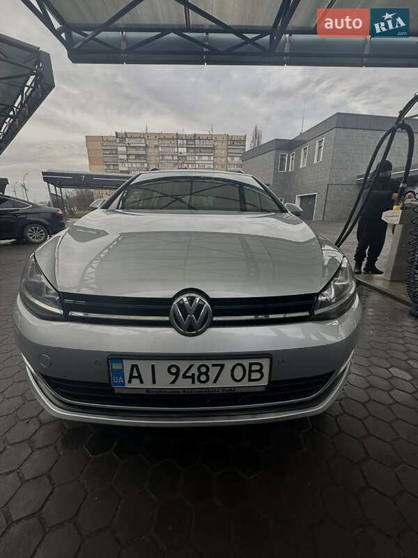 Универсал Volkswagen Golf 2015 в Броварах