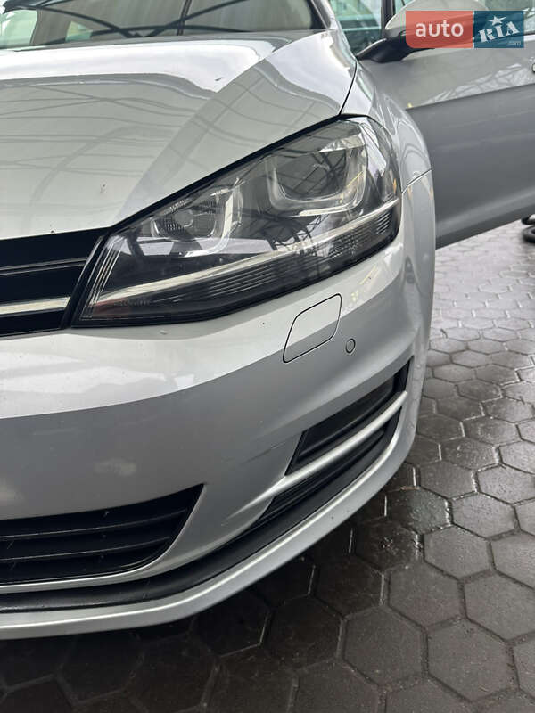 Универсал Volkswagen Golf 2015 в Броварах