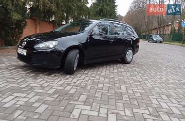 Універсал Volkswagen Golf 2010 в Львові