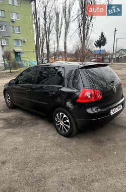 Хэтчбек Volkswagen Golf 2004 в Никополе