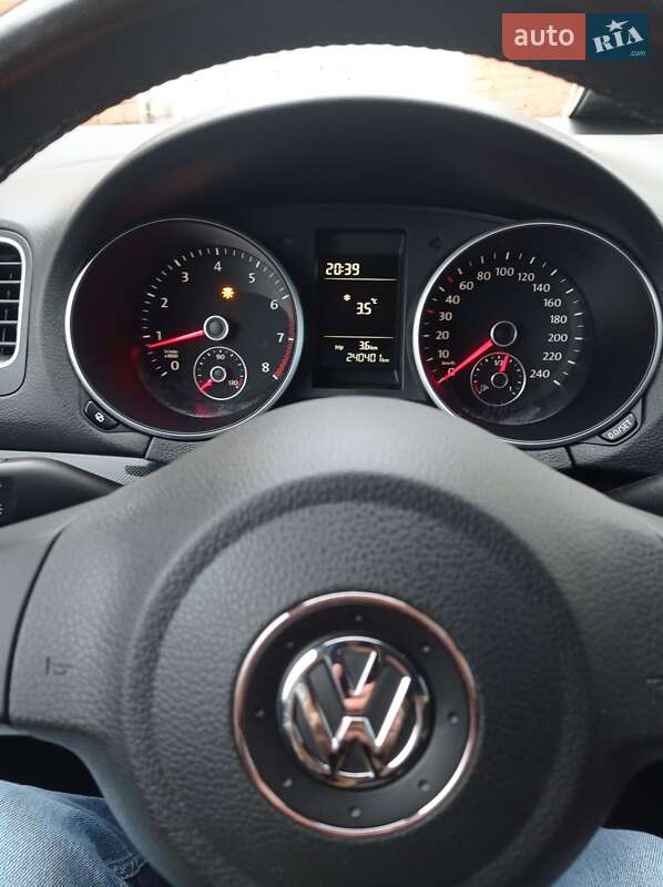 Універсал Volkswagen Golf 2010 в Вінниці