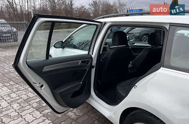 Универсал Volkswagen Golf 2016 в 