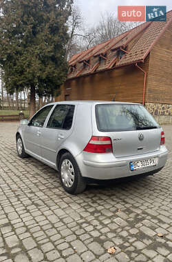 Хэтчбек Volkswagen Golf 2002 в Самборе