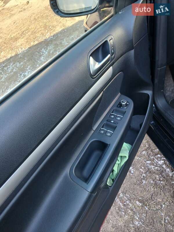 Универсал Volkswagen Golf 2012 в Остроге фото 19 Универсал Volkswagen Golf 2012 в Остроге